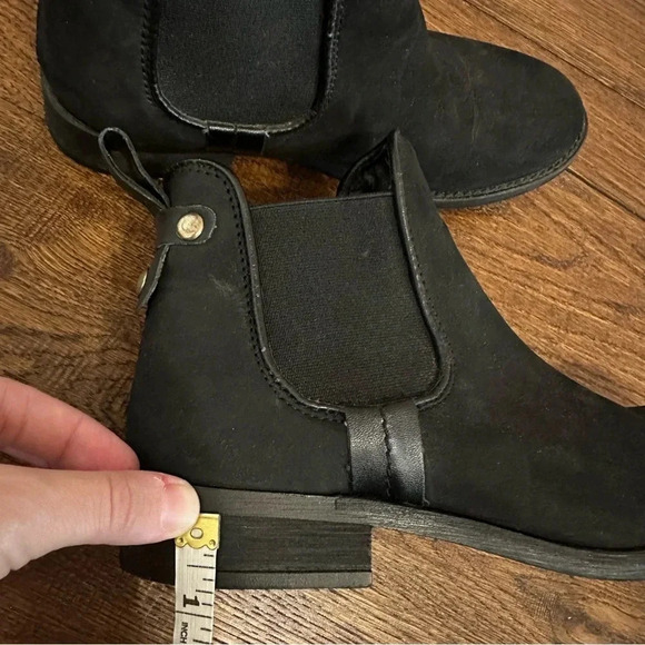 Steve Madden Black Gilte Leather Chelsea Ankle Bootie Size 7.5 - Picture 7 of 9